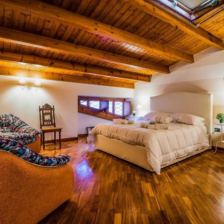 La Casa Di Ilde Al Duomo - Ortigia Holidays Szirakúza Kültér fotó