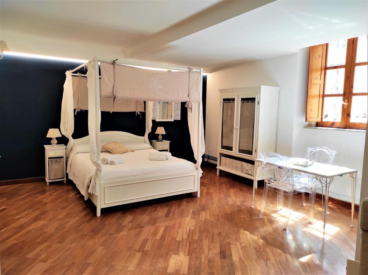 La Casa Di Ilde Al Duomo - Ortigia Holidays Szirakúza Kültér fotó