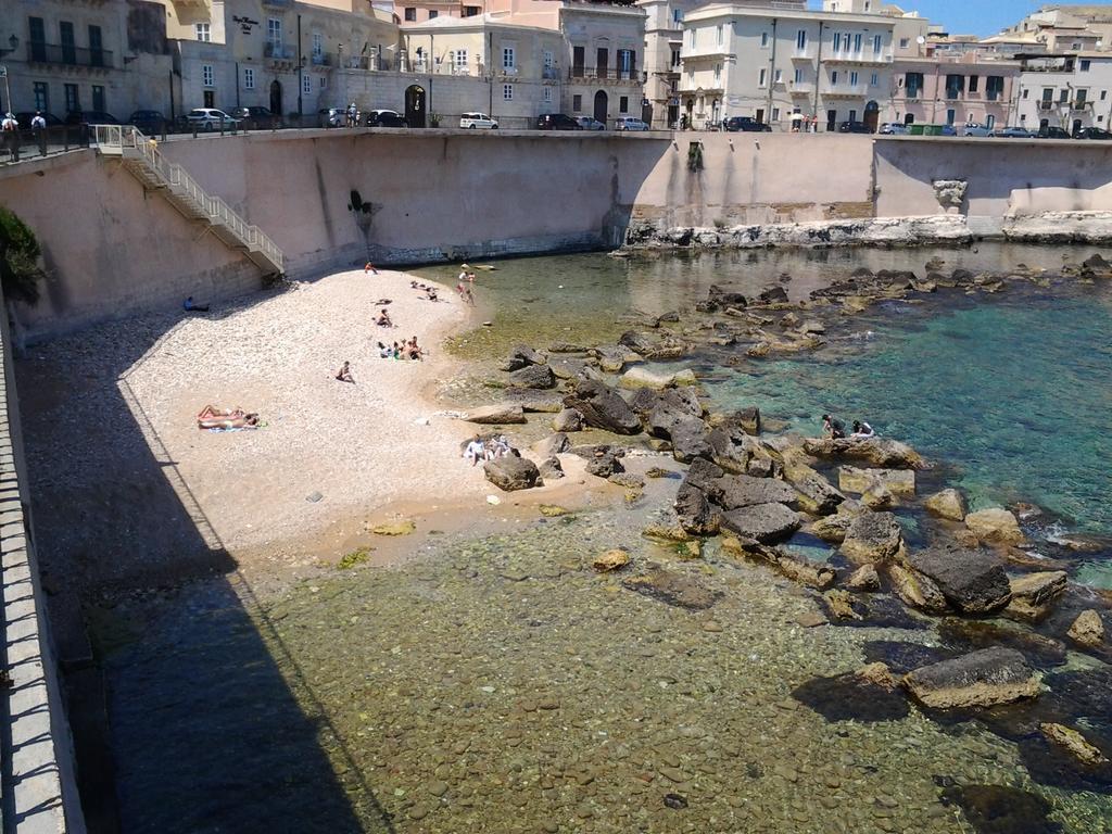 La Casa Di Ilde Al Duomo - Ortigia Holidays Szirakúza Kültér fotó