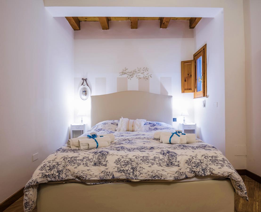 La Casa Di Ilde Al Duomo - Ortigia Holidays Szirakúza Kültér fotó